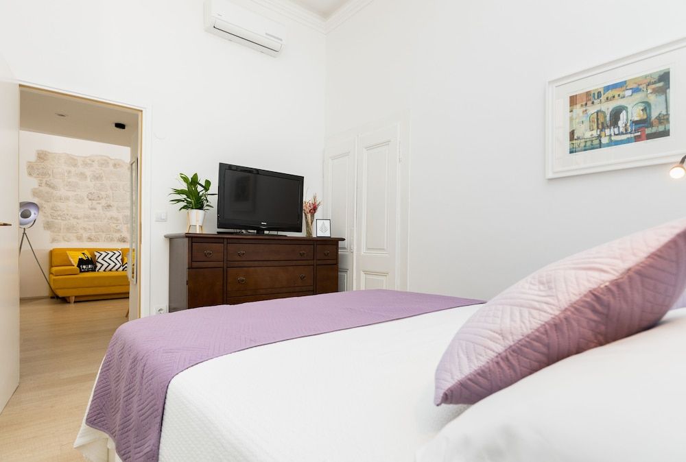 undefined Apartment Toni 3