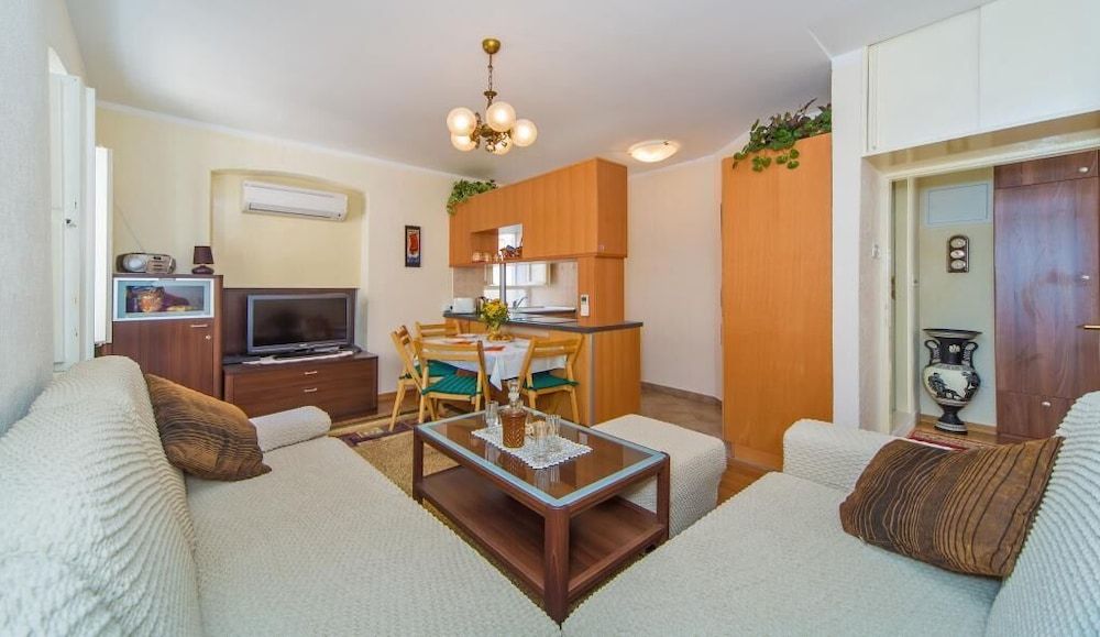 undefined Apartment Maru 10