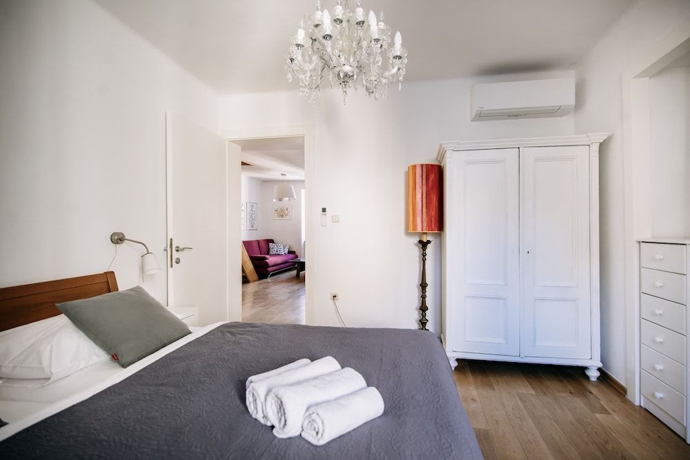 undefined Panorama Old Town apartment by DuHomes 10