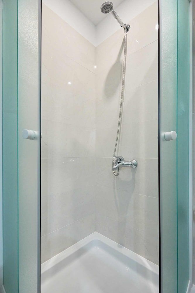 Mount Royal Apartment (3 Bedrooms) 30