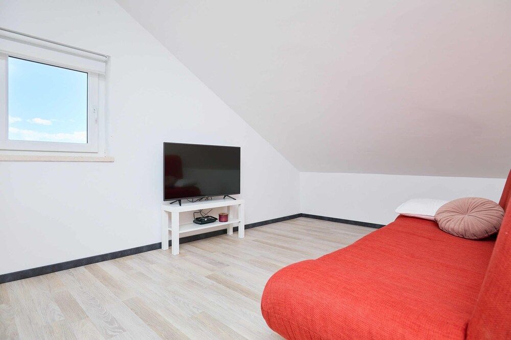 Mount Royal Apartment (3 Bedrooms) 22