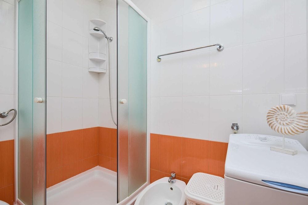 Mount Royal Apartment (3 Bedrooms) 32