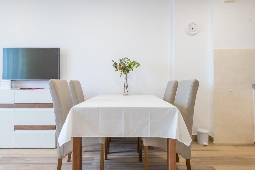 undefined Apartment Luce Royal 8