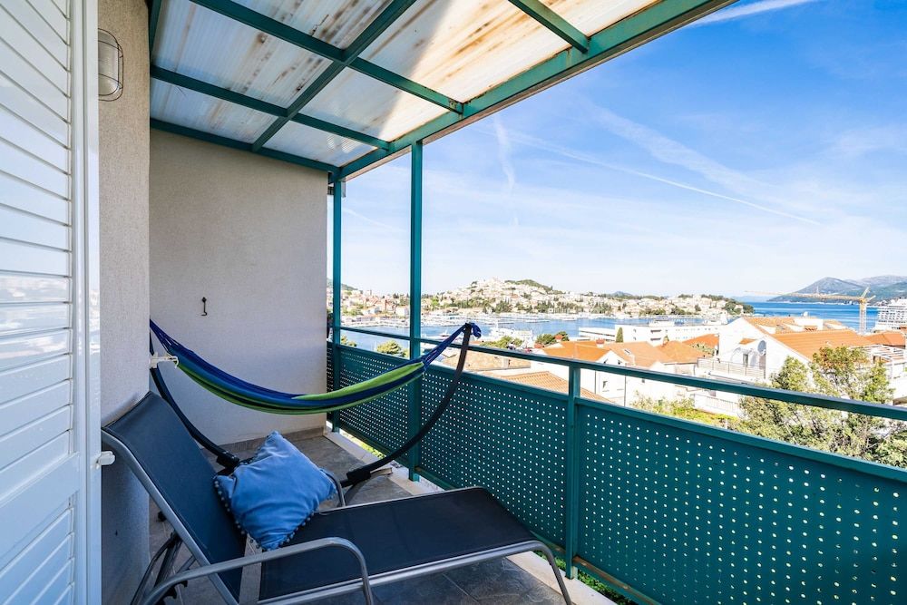 Apartment Radovan Apartment (One-Bedroom Apartment with Balcony an) 14