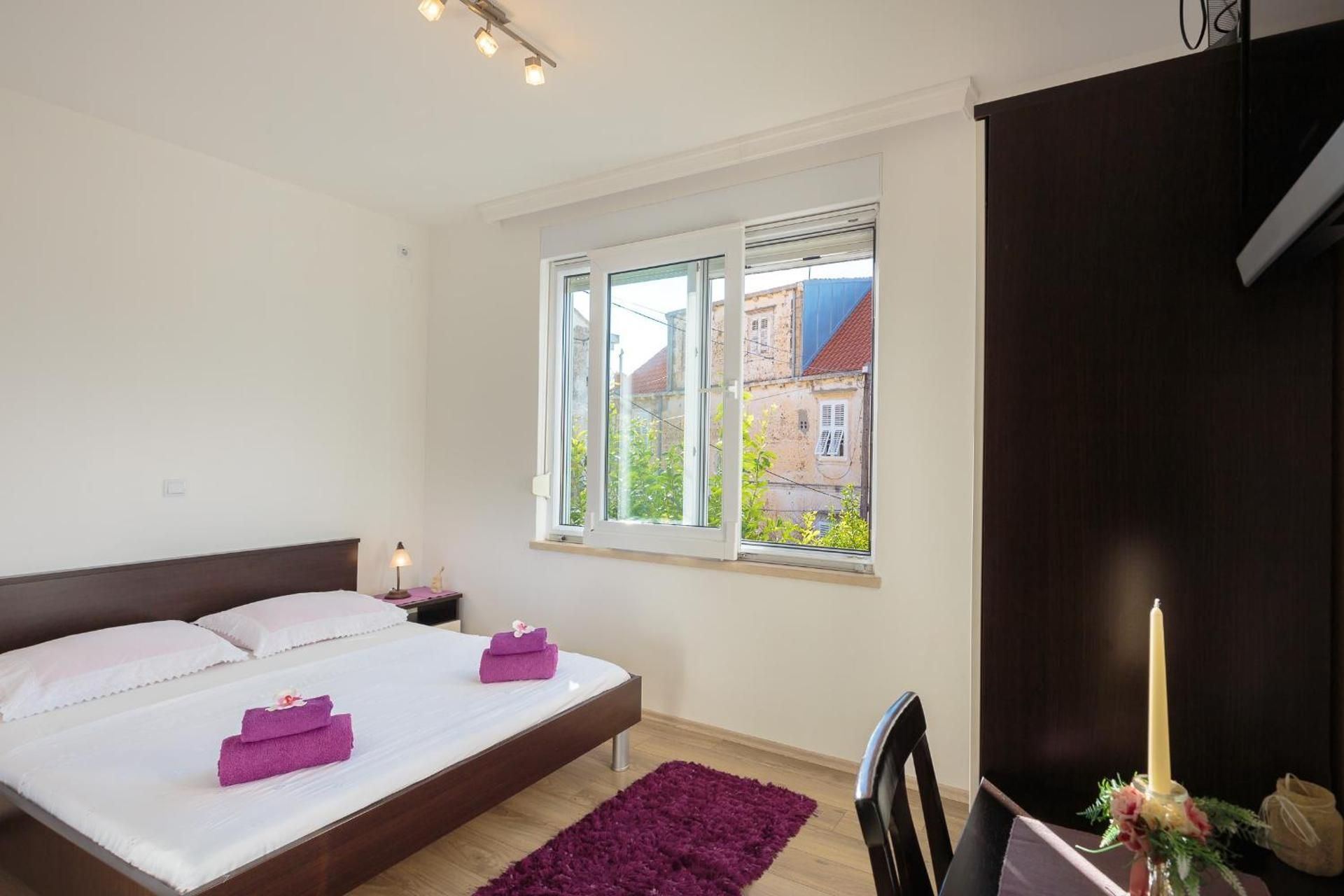 Apartments Regjo One Bedroom Apartment with City View