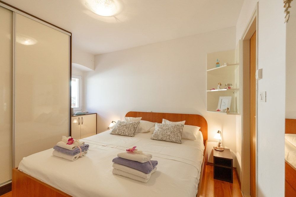 Apartments Regjo Apartment (One Bedroom Apartment) 2