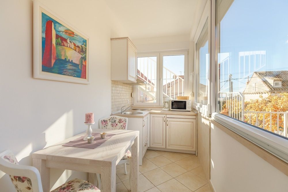 undefined Apartments Regjo 3