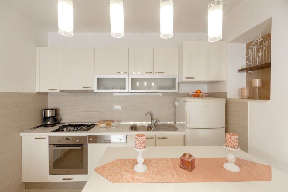 undefined Apartments Regjo 6