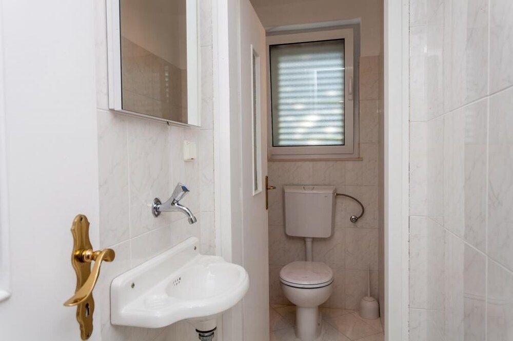 Apartment Rea Apartment (Three Bedroom Apartment with Sea View) 16