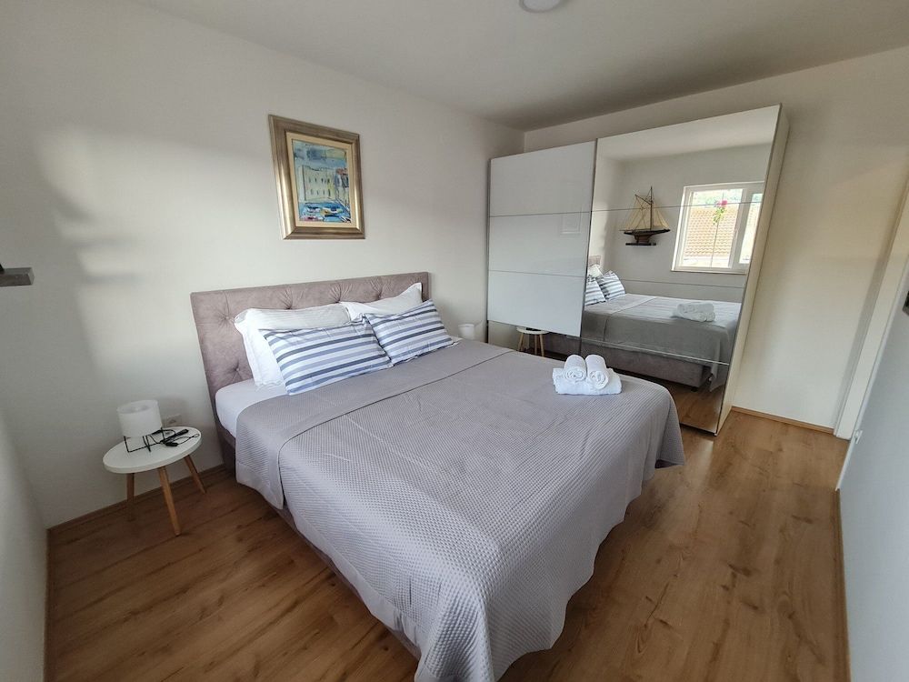 Art Box Dubrovnik Apartment (One Bedroom Apartment with Terrace) 2