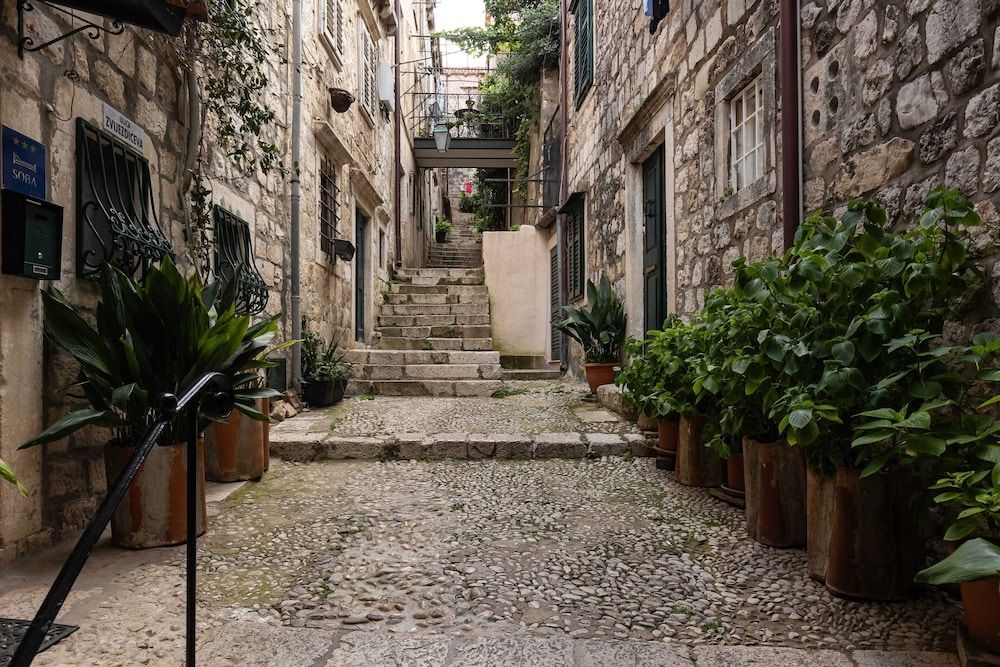 undefined Apartment Taura 4