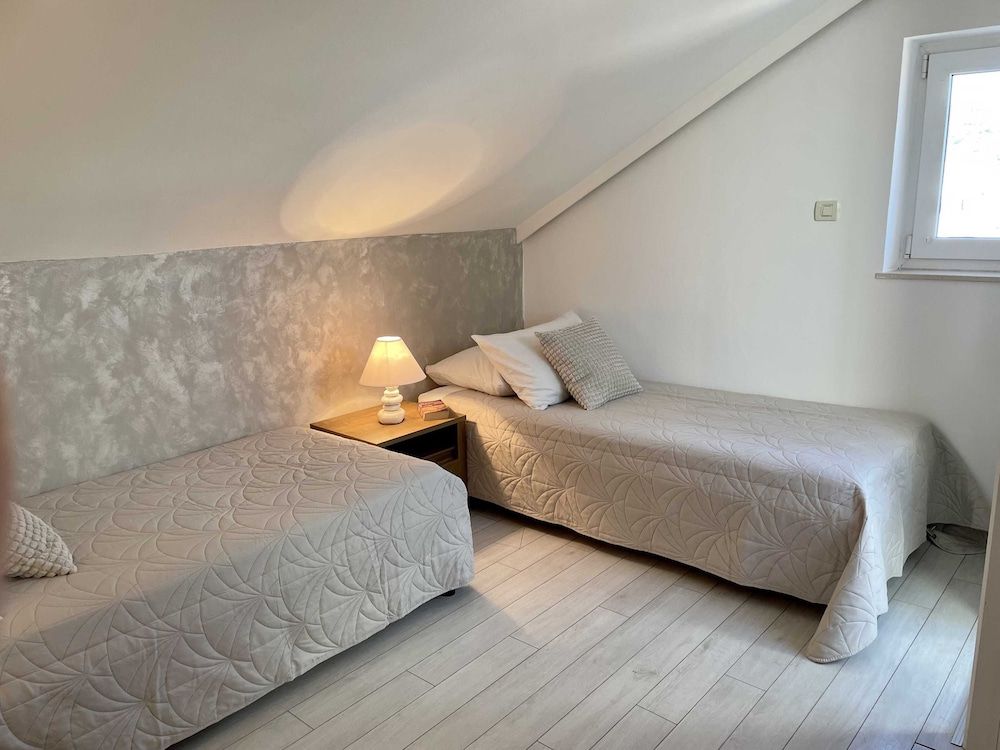 undefined Apartment Simply The Best 9