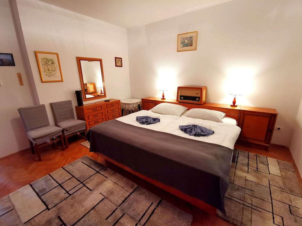 undefined Apartment with balcony Nike 9