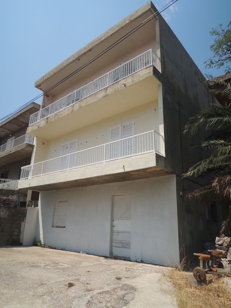 undefined Apartment with balcony Nike 2