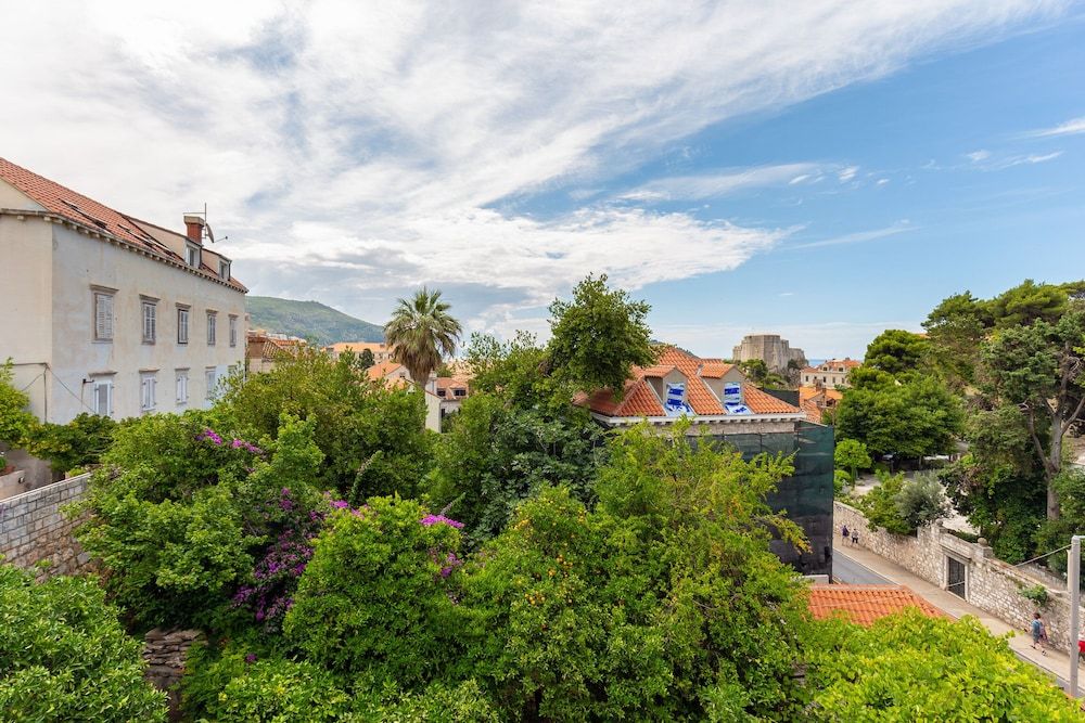 The Loft Apartment (2 Bedrooms) 17