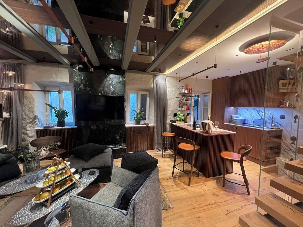 undefined La Vita e Bella I 6