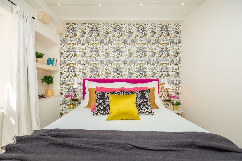 undefined Old Town House With Lush Private Garden 10