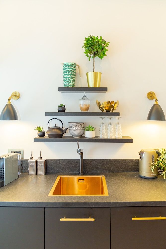 Old Town House With Lush Private Garden House, 2 Bedrooms 9