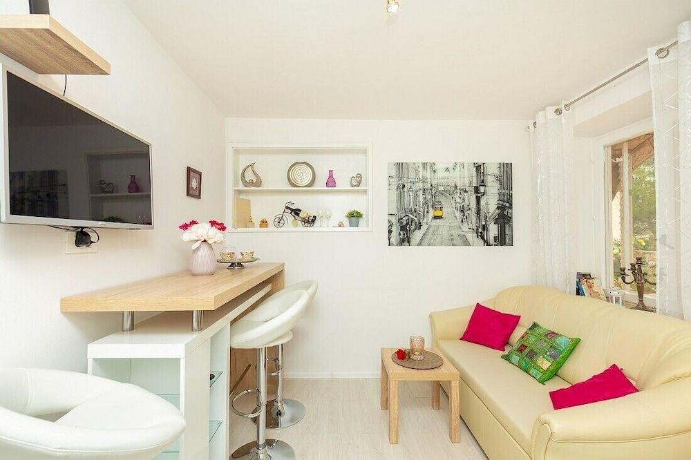 Guest House Steel Standard Apartment, 2 Bedrooms, Terrace, Sea View 10