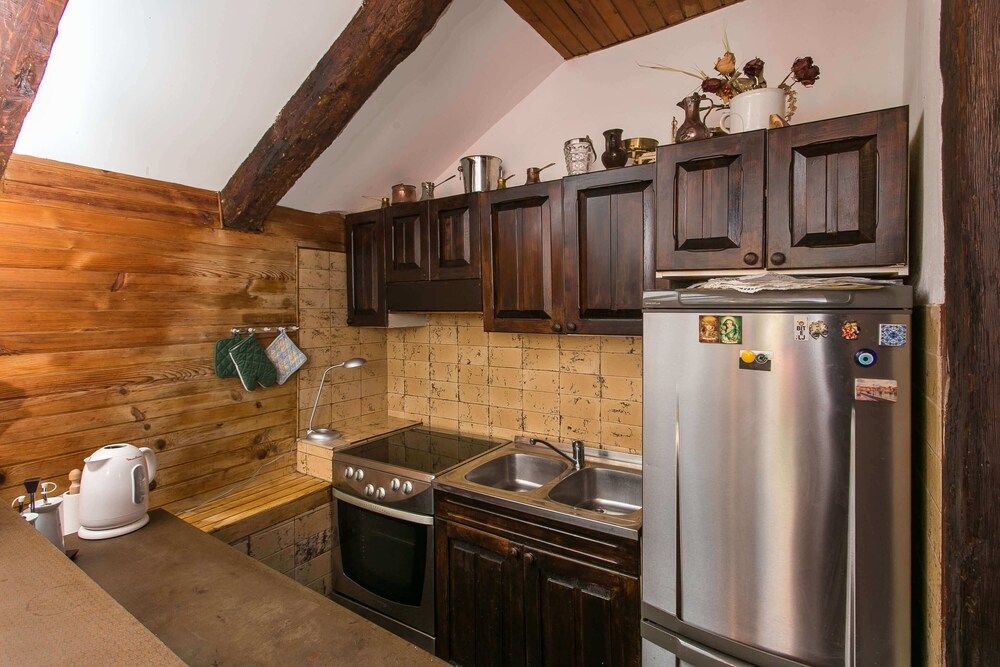 undefined Gina Apartment 4