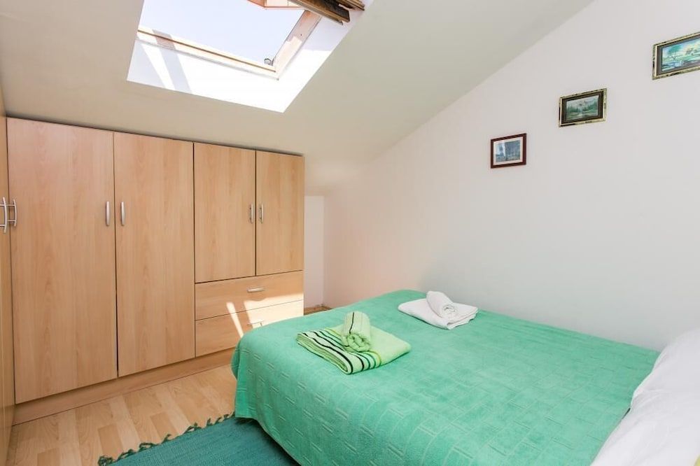 undefined Apartment Lala 5