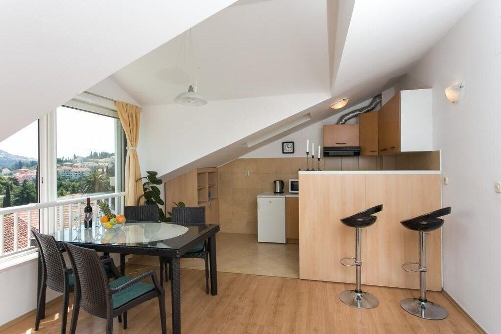 Apartment Lala Apartment (2 Bedroom Apt with Sea View) 9