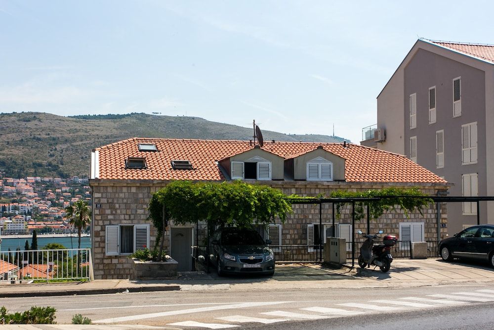 undefined Apartment Lala 3