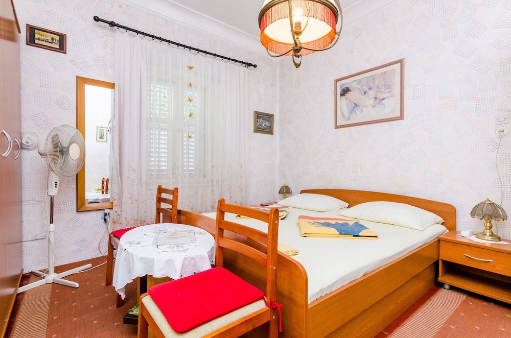 Guest House Ivana Apartment (Two Bedroom Apartment with Garden) 3