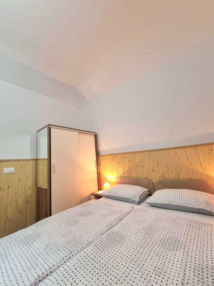 undefined Heart of the Town 5