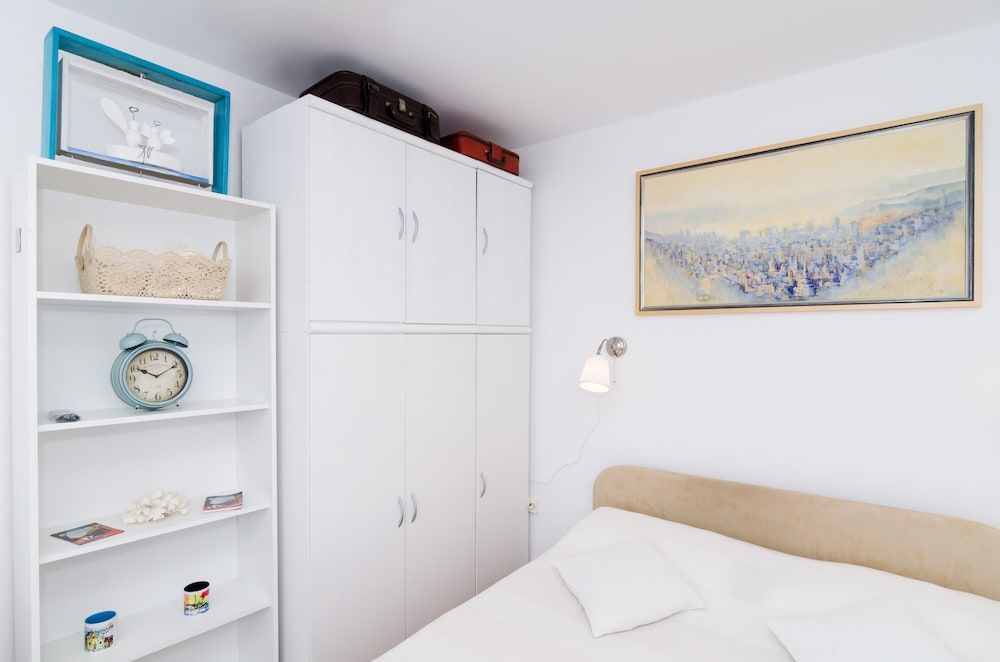 Guest House White Wave Double Room (Double Room with Private External Bat) 8