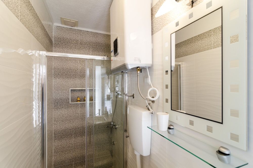 Guest House White Wave Double Room (Double Room with Private External Bat) 16