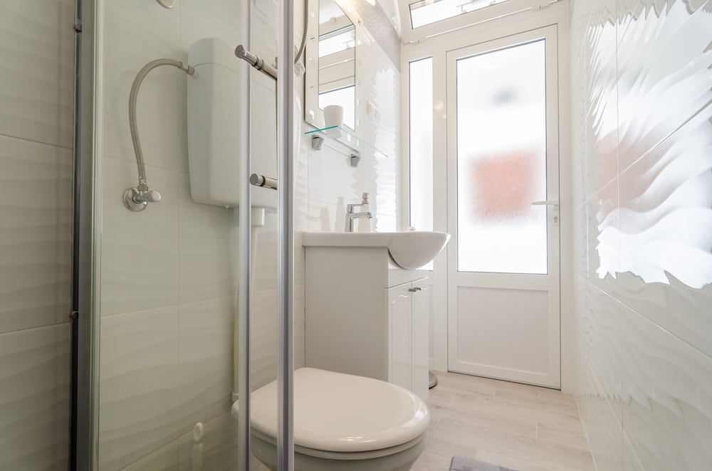 Guest House White Wave Double Room (Double Room with Private External Bat) 17