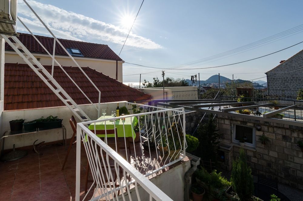 Guest House White Wave Double Room (Double Room with Private External Bat) 15