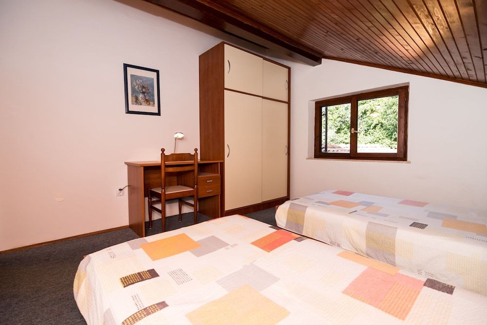 undefined Apartment Srđ 9