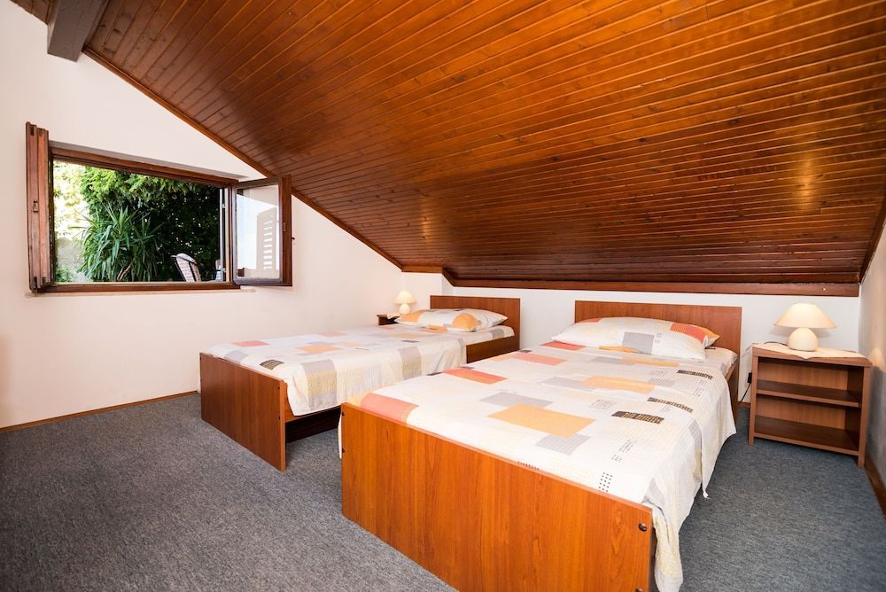 undefined Apartment Srđ 10