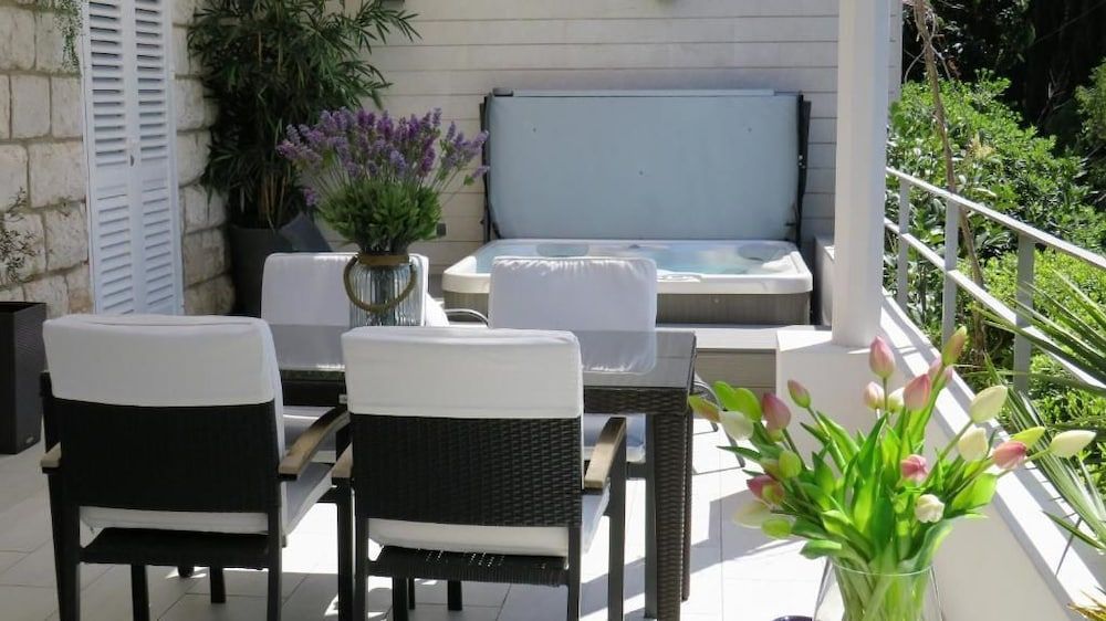 Villa King Deluxe Apartment 3