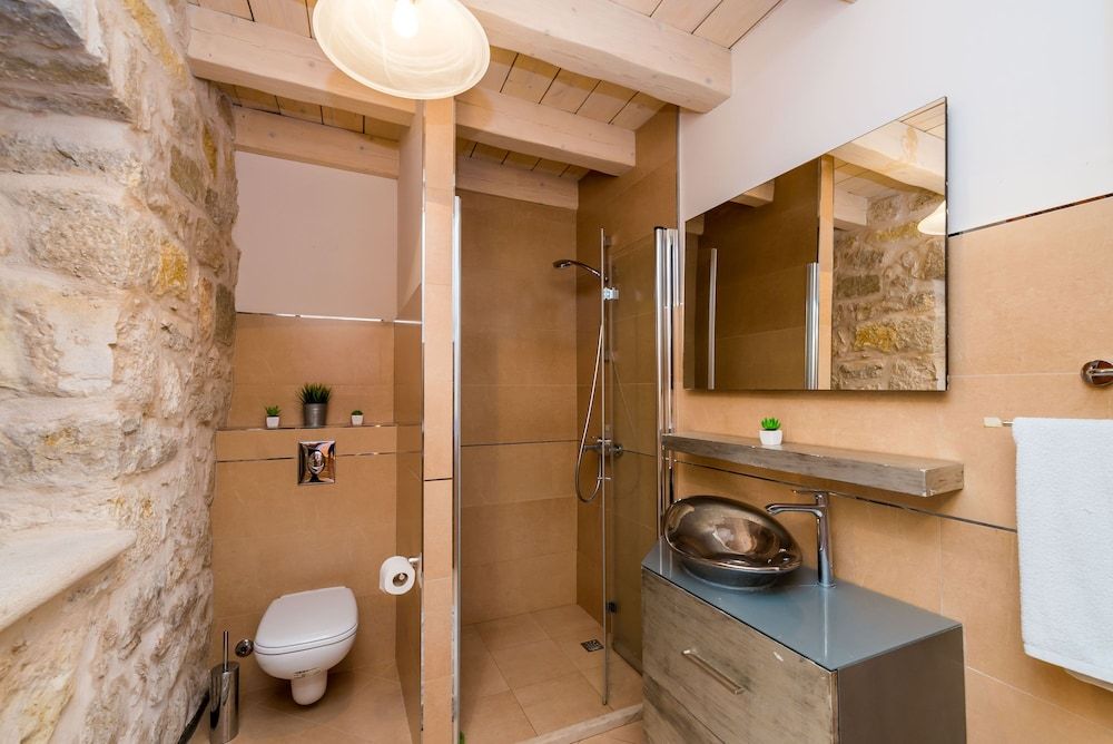 Villa Kanada Villa (Two Bedroom House with Sea View) 19