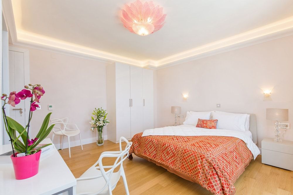 undefined Villa Touran 6