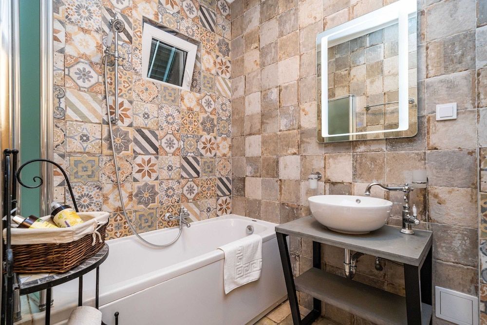 Villa Adrian Villa (Six Bedroom Villa with Swimming pool ) 21