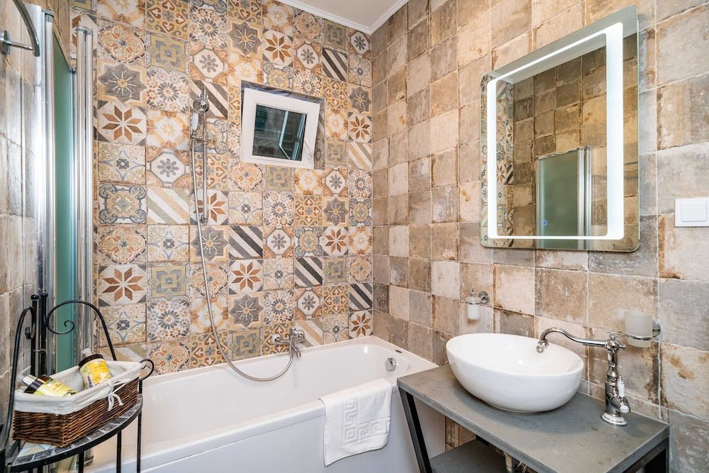 Villa Adrian Villa (Six Bedroom Villa with Swimming pool ) 26