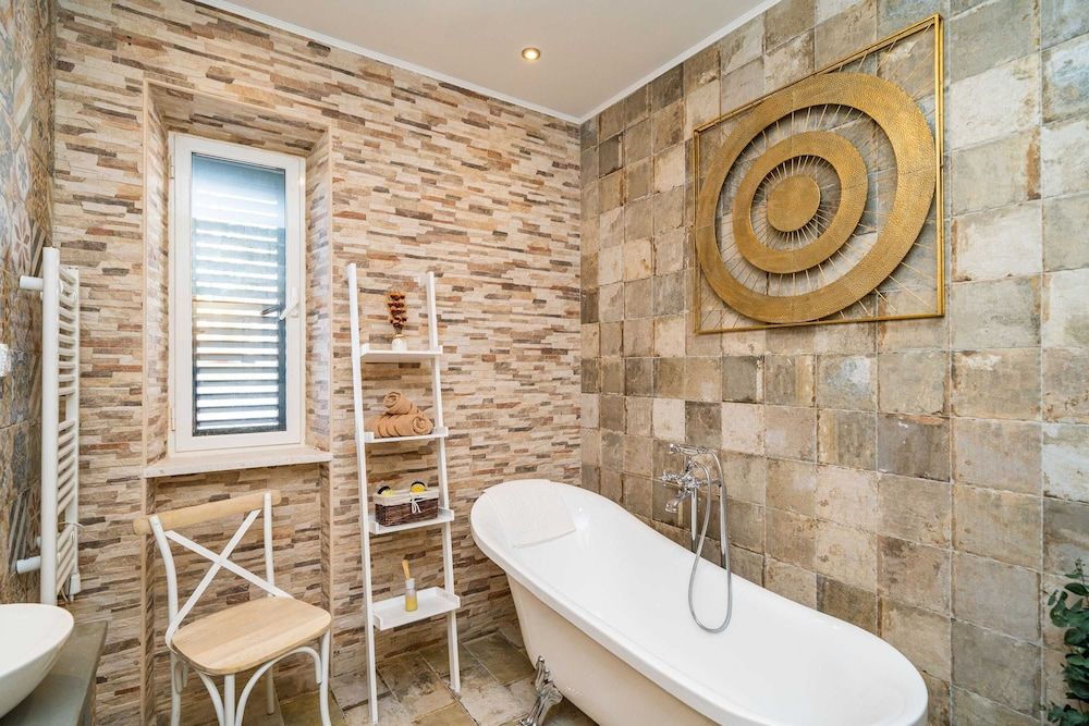 Villa Adrian Villa (Six Bedroom Villa with Swimming pool ) 27