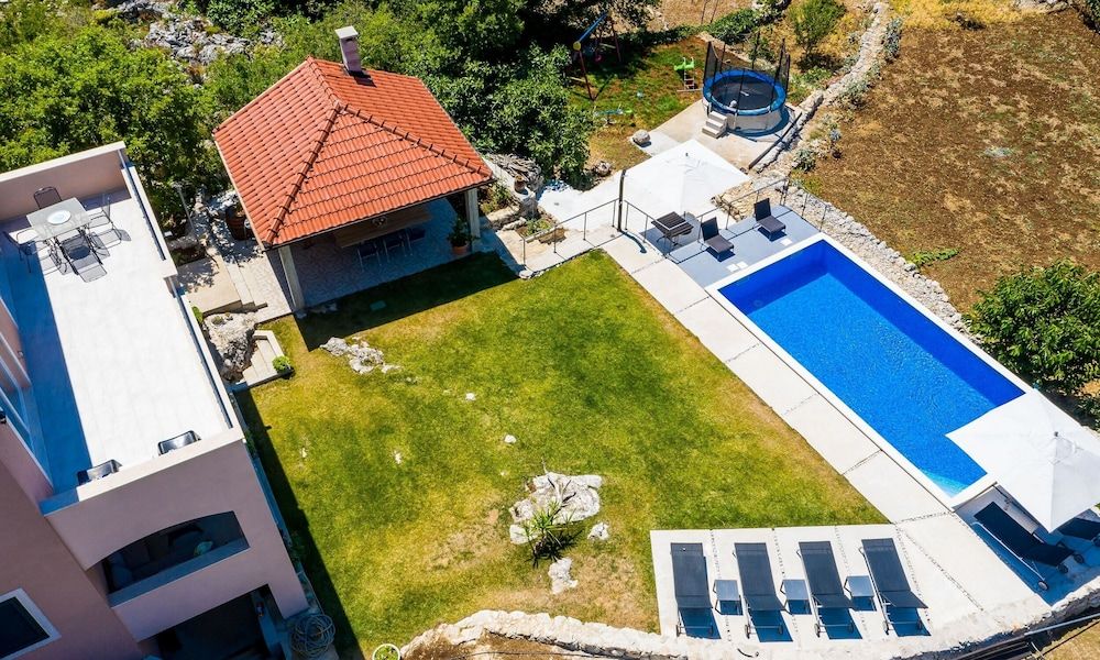 undefined Villa Majkovica 9