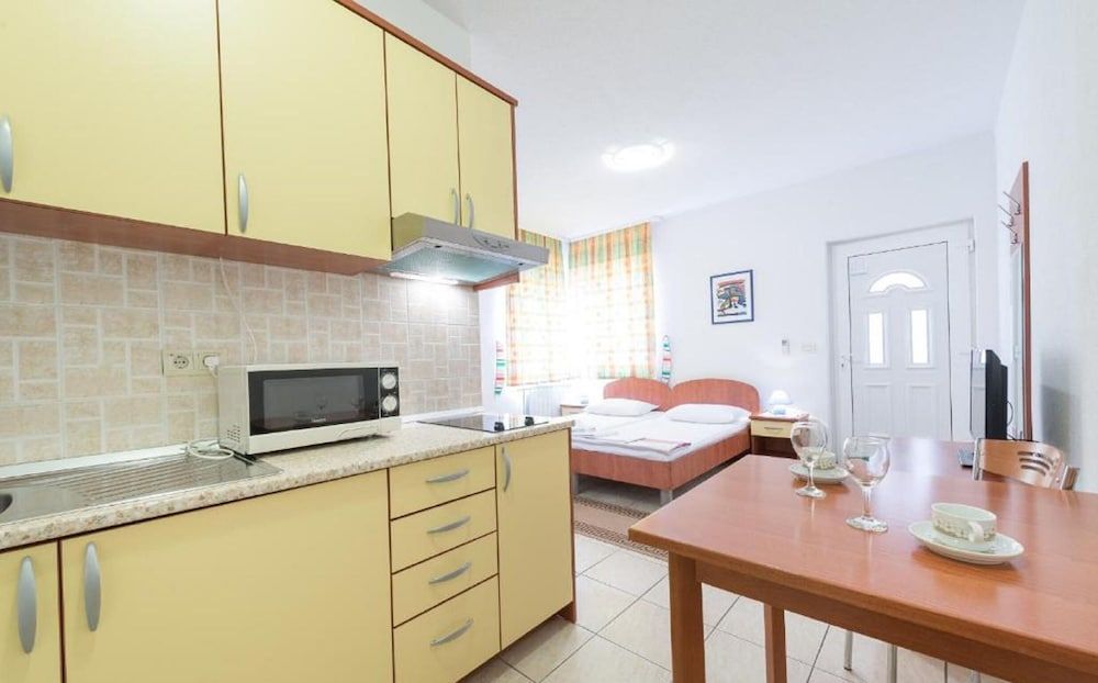 Villa Borna Apartments Studio (Deluxe Studio Apartment (2 Adults))