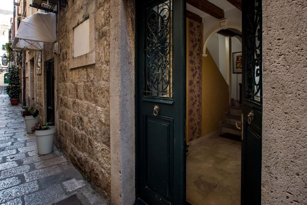 undefined Poet s House Dubrovnik Old Town 8
