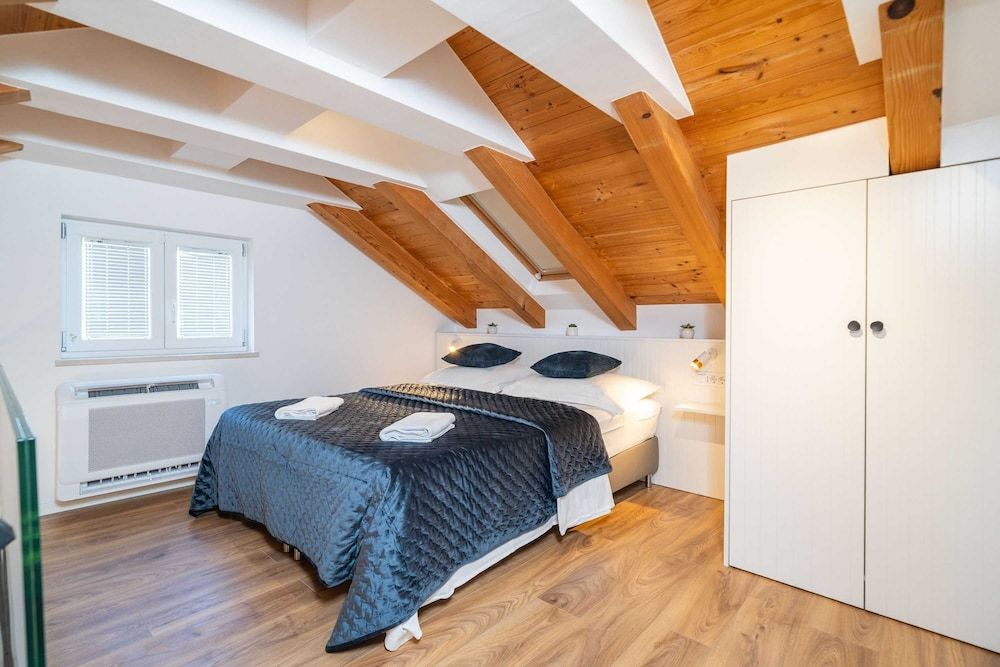 Villa Aura - Adult Only Studio (Duplex studio with Balcony and shared) 2