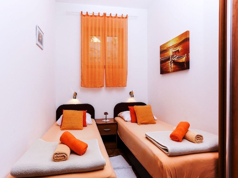 Villa Lina Villa (Five Bedroom Villa with Terrace and S) 5