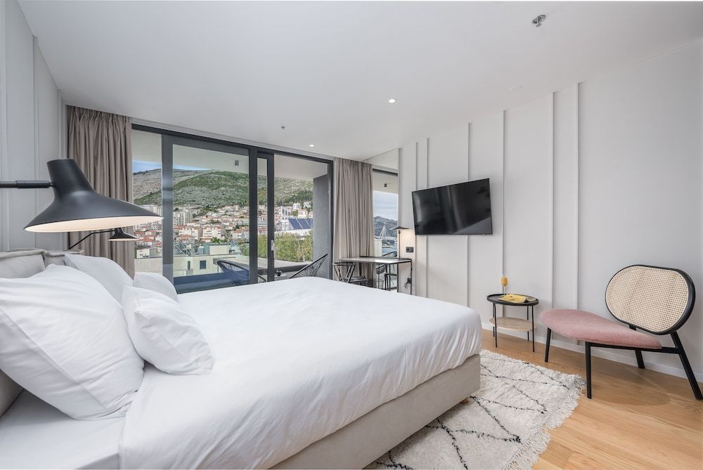 undefined City Residences 4