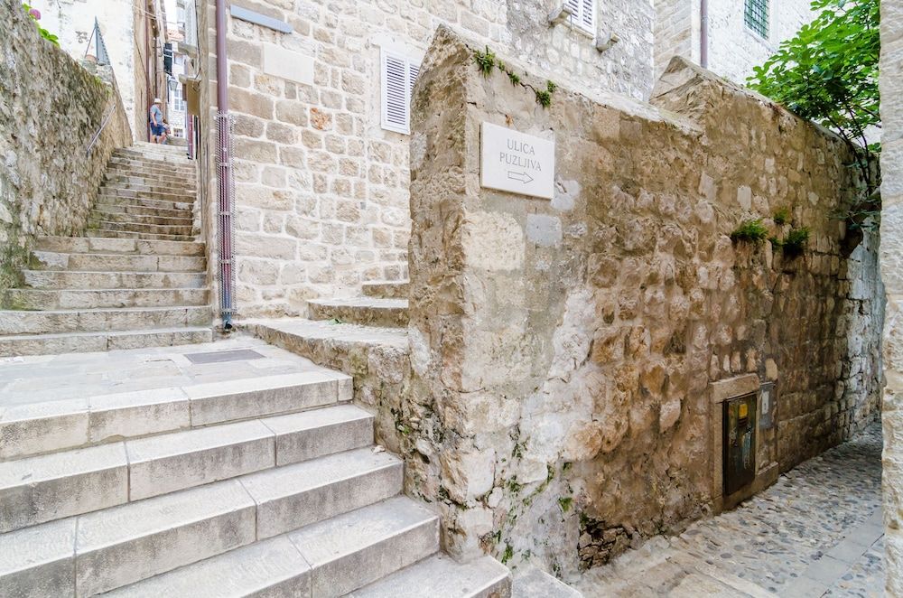 undefined Cinema View House 3