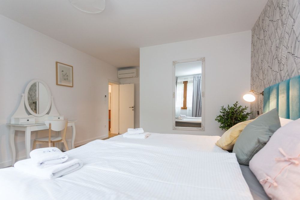 Villa Bogo - Galijun Apartment with Jacuzzi and Sea View(Wind Rose) 6