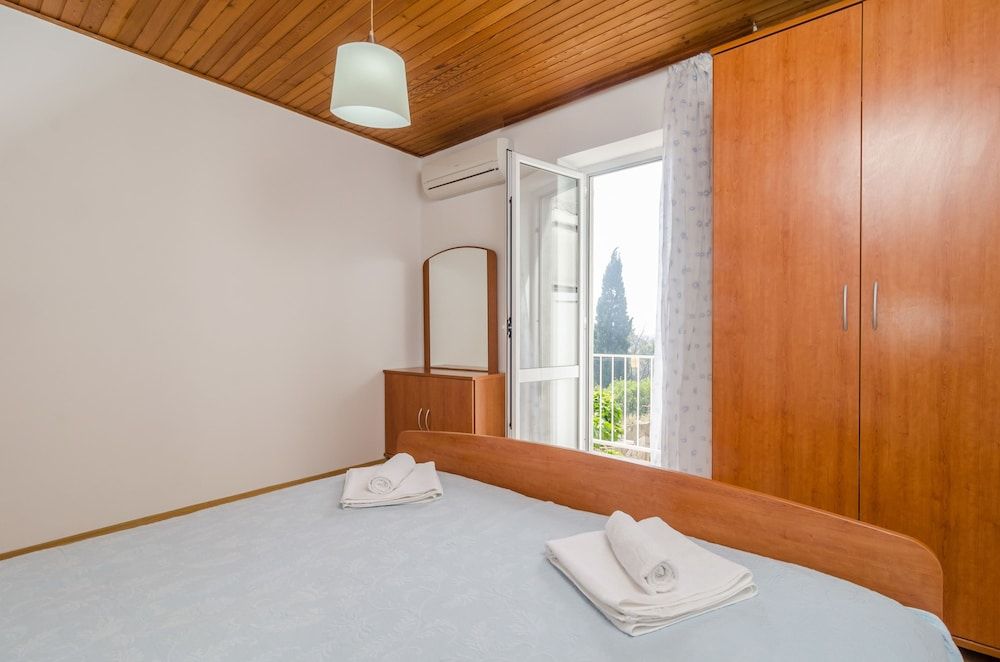 undefined Apartments Aurelia 7